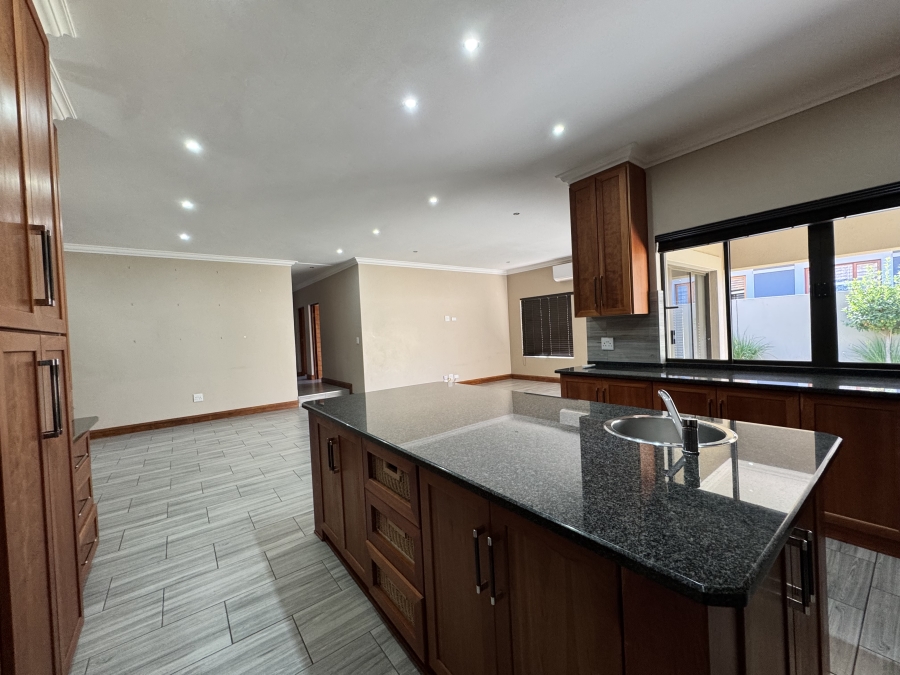 To Let 3 Bedroom Property for Rent in Wilkoppies North West